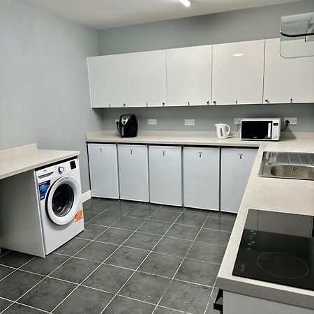 Cosy Ensuite Double Room, Near Heathrow Airport Northolt  Exterior photo